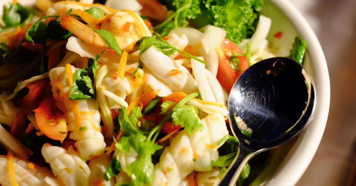 เมนูยำต่างๆบนเรือดินเนอร์สวัสดีเจ้าพระยา อร่อยมาก